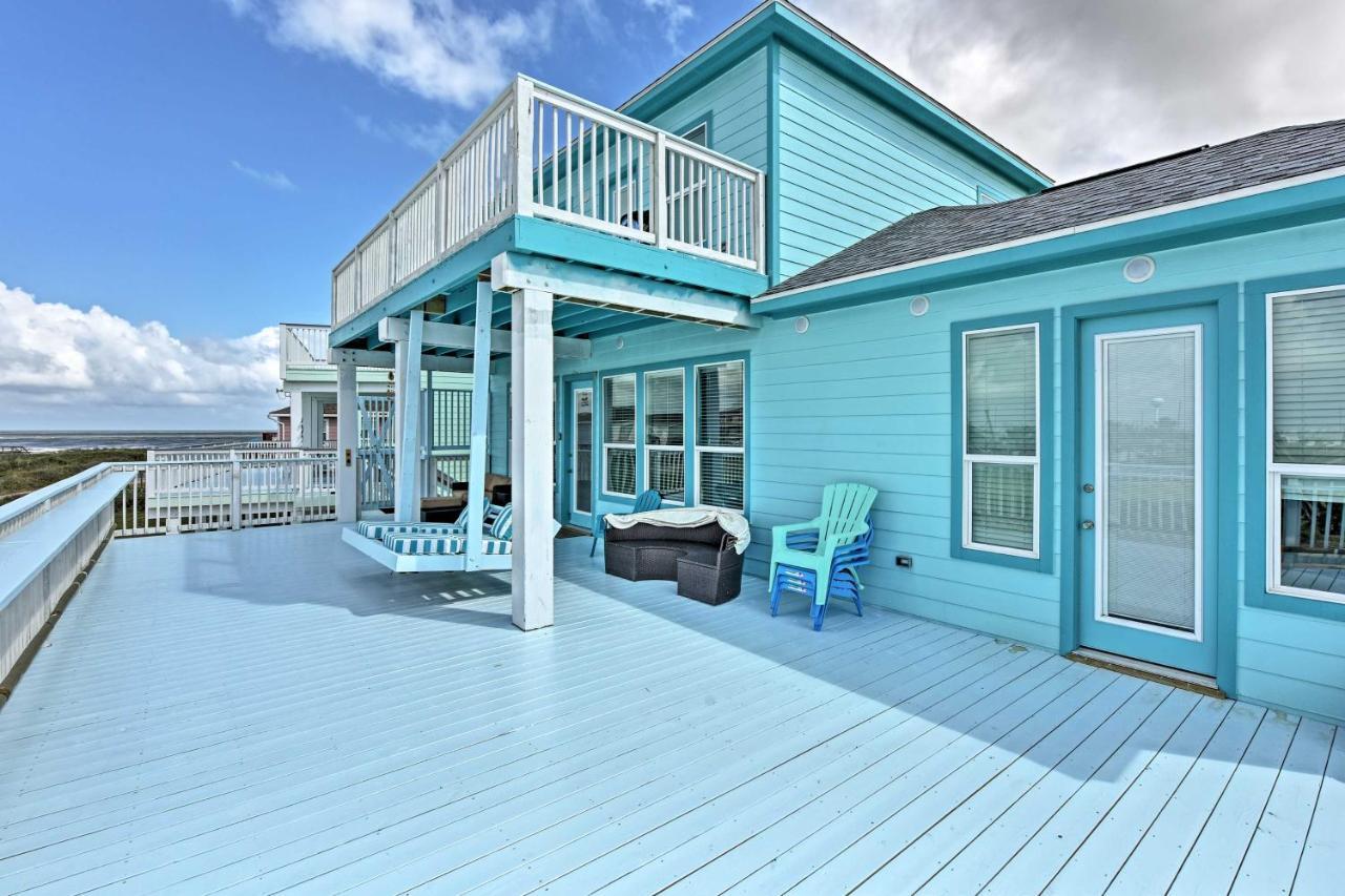 Bright Surfside Beach Home With Decks Walk To Shore Luaran gambar